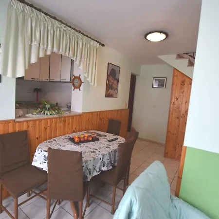Comfortable Only 500m To The Sea With Outdoor Kitchen, Wifi And Airco Holiday home Banjole