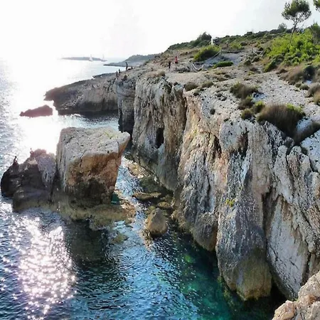 Holiday home Comfortable Only 500m To The Sea With Outdoor Kitchen, Wifi And Airco Banjole